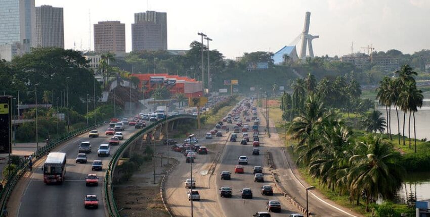 Abidjan : eralennuki rentimine 