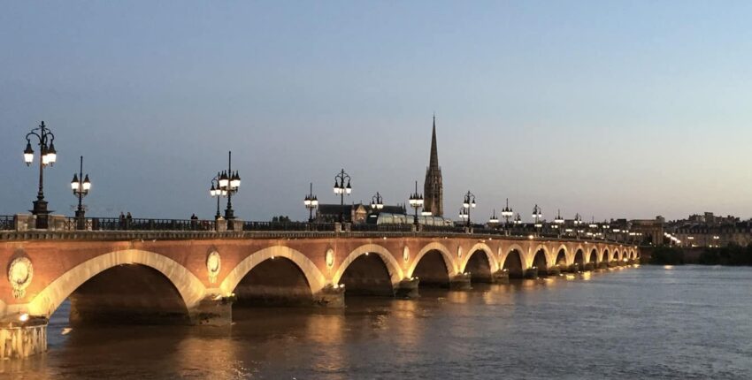 Bordeaux Mérignac: eralennuki rentimine 