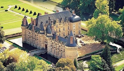 Rentige helikopter Château D’Esclimont’ile koos Tour de Paris’i ülelennuga