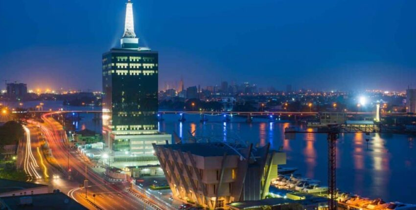 Lagos : eralennuki rentimine 