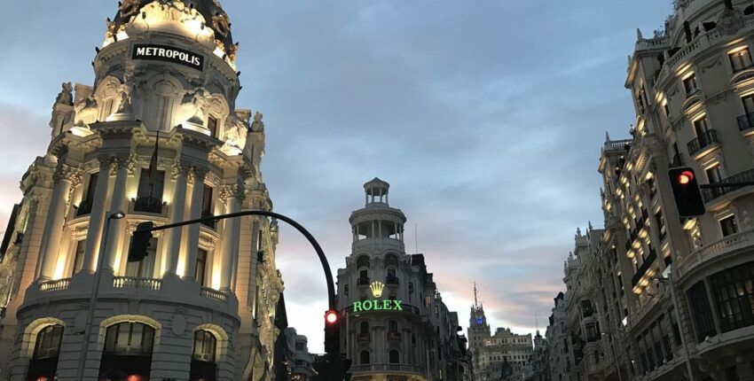 Luksemburg - Madrid: eralennuki rentimine 
