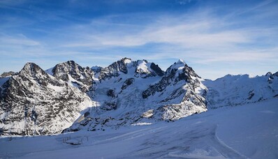 Engadin St Moritz Samedan: maa Alpide südames