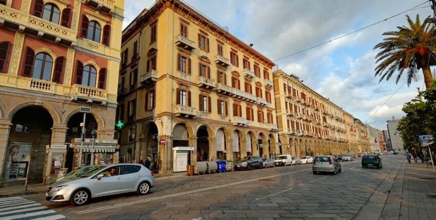 Cagliari Elmas : eralennuki rentimine 