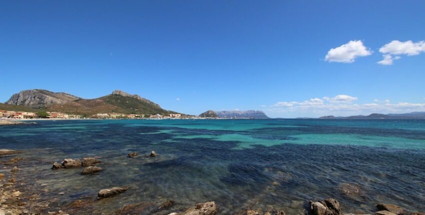Pariis - Olbia : eralennuki rentimine 