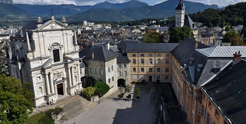 Chambéry Méribel: eralennuki rentimine