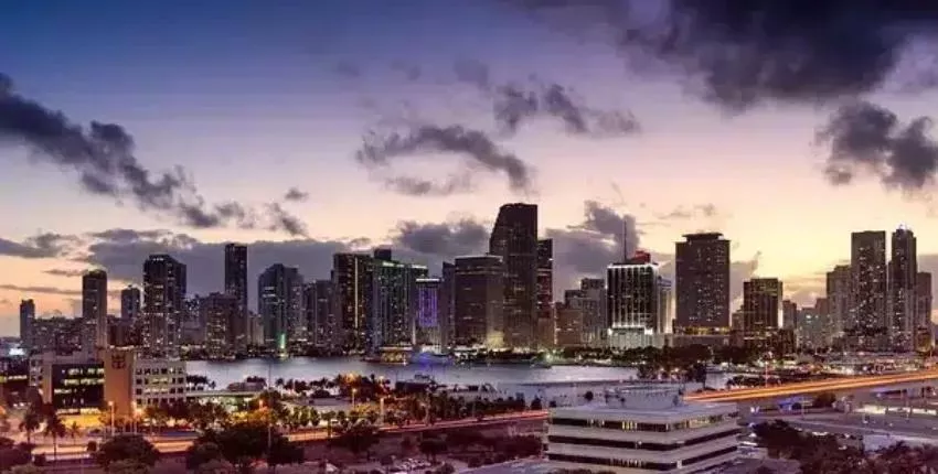 Miami : eralennuki rentimine 