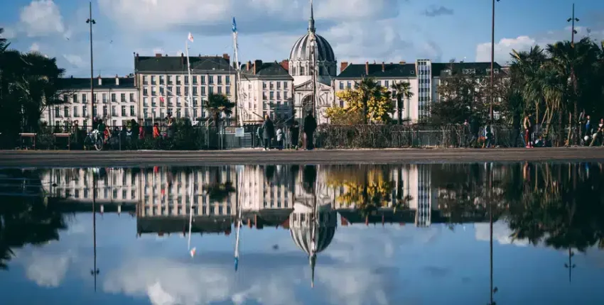 Nantes: eralennuki rentimine