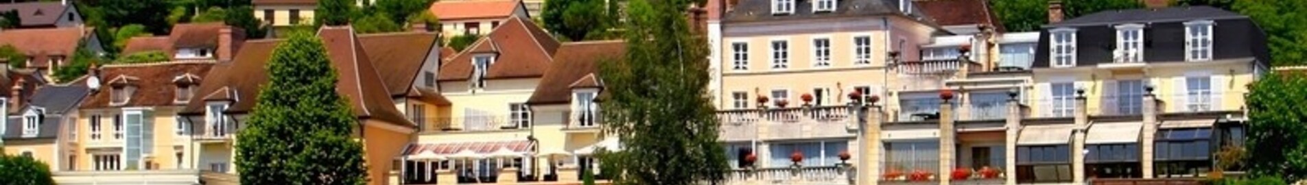 Helikopteri rentimine La Côte Saint-Jacques’ile Joigny linnas
