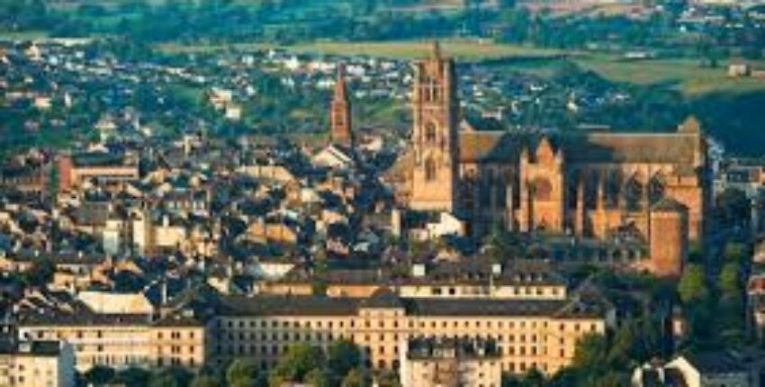 Rodez Aveyron: eralennuki rentimine 