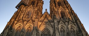 Köln-Bonn : eralennuki rentimine