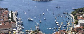 Hvar : eralennuki rentimine 