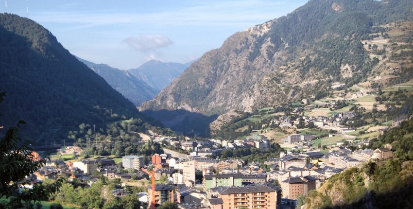 Andorra-La Seu : eralennuki rentimine 