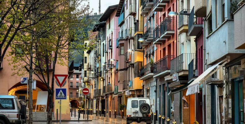 Andorra-La Seu : eralennuki rentimine 