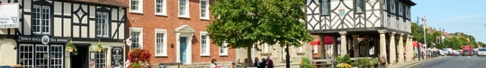 Lyneham : eralennuki rentimine 