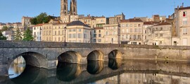 Auxerre filiaalid: eralennuki rentimine 