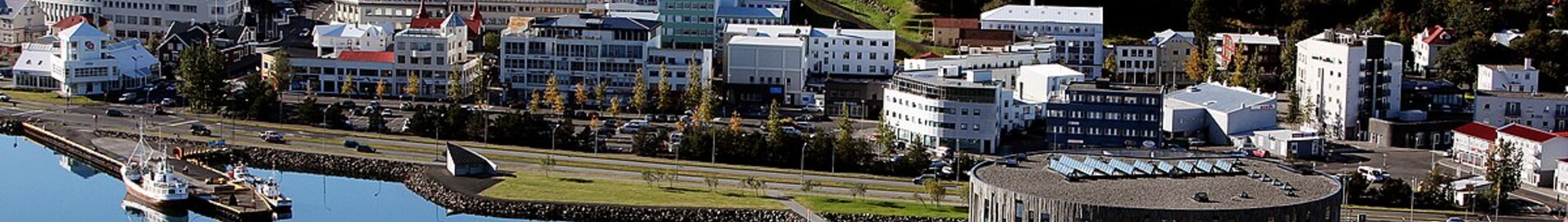 Akureyri : eralennuki rentimine 