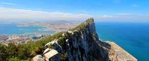 Gibraltar : eralennuki rentimine 