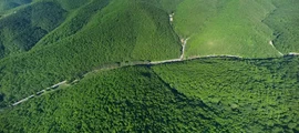 Kosovo : eralennuki rentimine