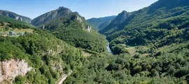 Montenegro : eralennuki rentimine