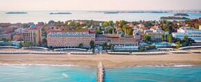 Eralennuki ja helikopteri rent Ile du Lido's