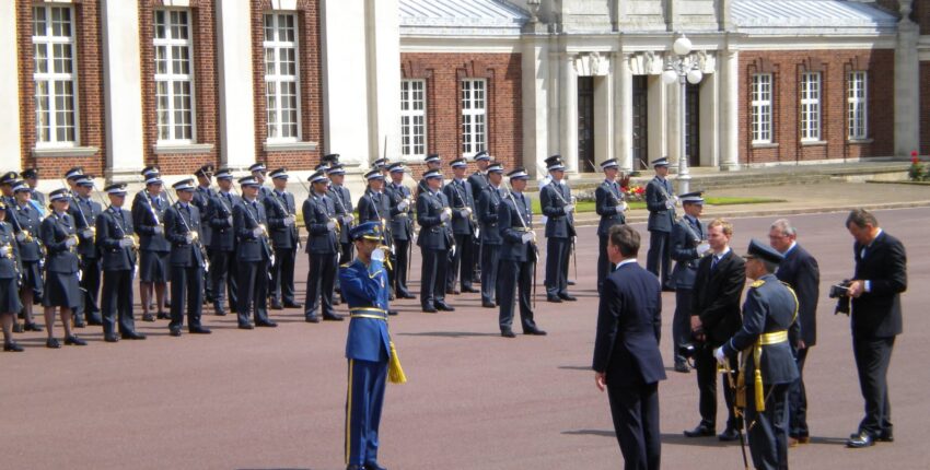 Rentida eralennuki alates Cranwell Air Base