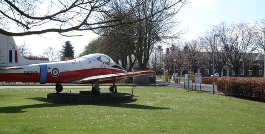 Rentida eralennuki alates Cranwell Air Base