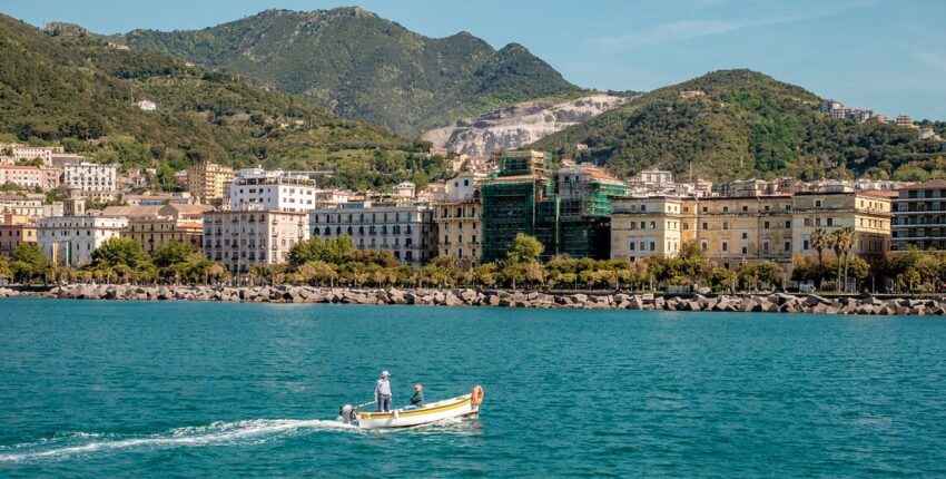 Salerno : eralennuki rentimine