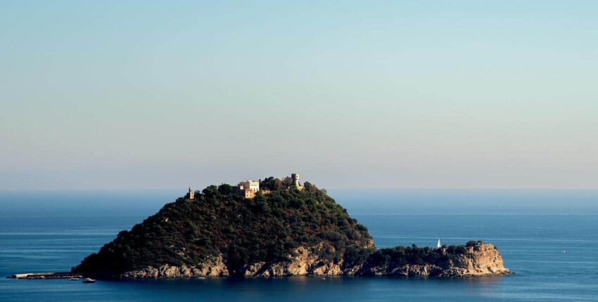 Eralennuki rentimine Villanova D'Albenga 