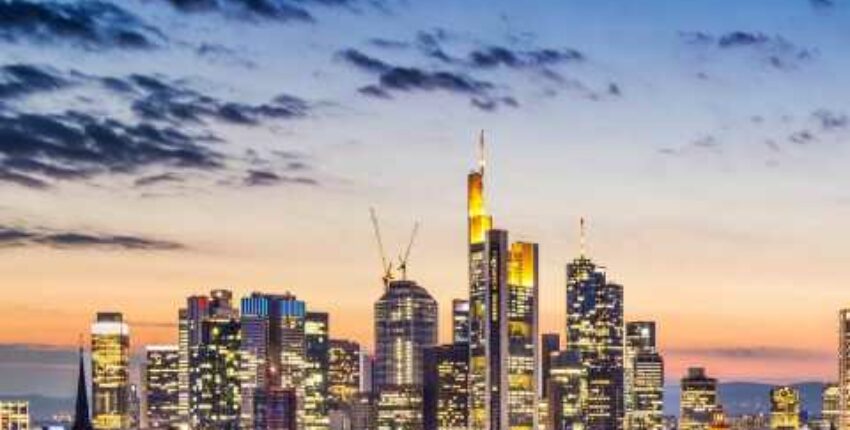 Salzburg - Frankfurt : eralennuki rentimine 