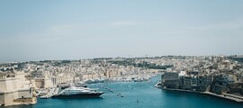 Valletta Malta : eralennuki rentimine 