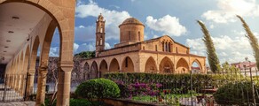 Nikosia : eralennuki rentimine