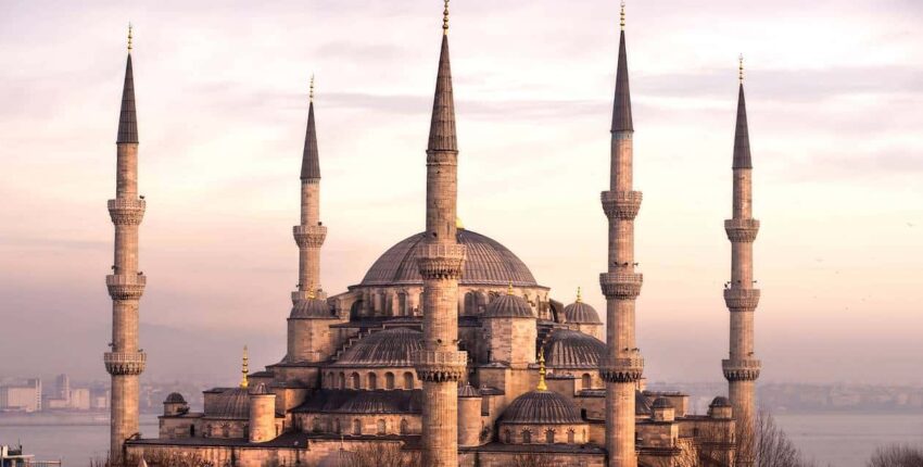 Istanbul Atatürk : eralennuki asukoht