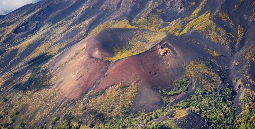 Helikopterilend üle Etna mäe