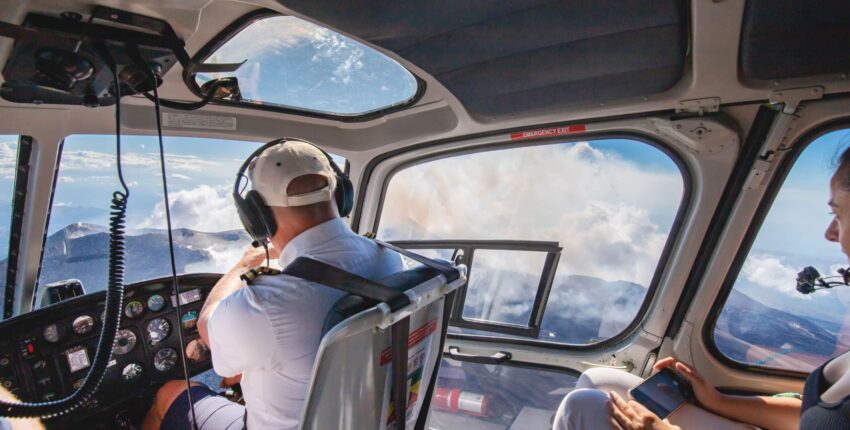 Helikopterilend üle Etna mäe
