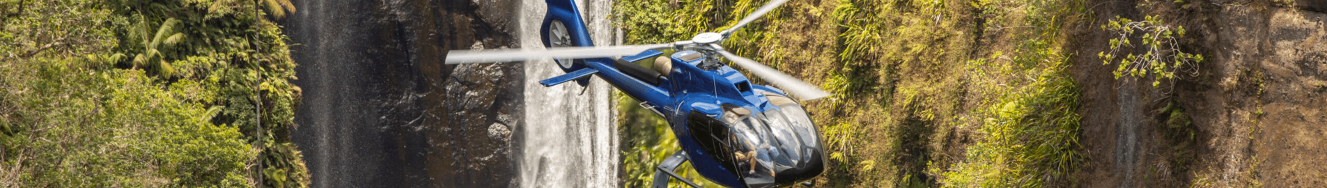 Helikopterilend Réunioni kohal